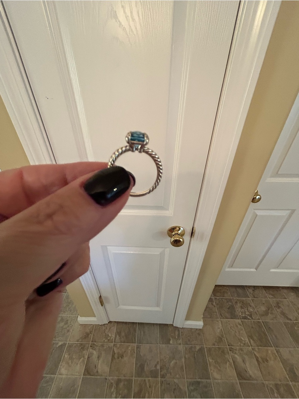 David Yurman Blue Cushion Gemstone Ring with Twisted Silver Band. Worn 3 times - Picture 4 of 7